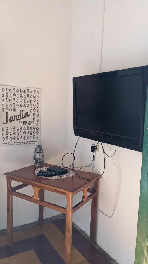Vivienda Turistica - Casa De Carola Hotel คาร์ดิน ภายนอก รูปภาพ