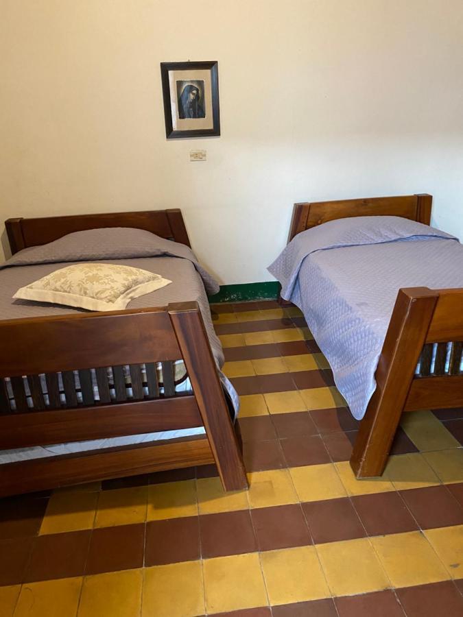 Vivienda Turistica - Casa De Carola Hotel คาร์ดิน ภายนอก รูปภาพ