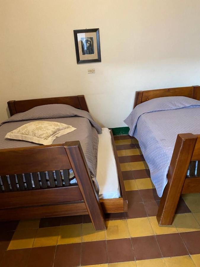 Vivienda Turistica - Casa De Carola Hotel คาร์ดิน ภายนอก รูปภาพ